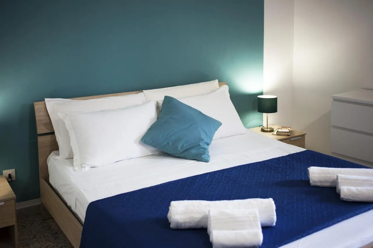 Frontemare House & Rooms Castellammare del Golfo Affittacamere
